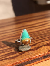 Load image into Gallery viewer, Teeny Kingman turquoise midi/pinky ring - size 2