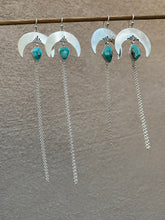 Load image into Gallery viewer, Crescent Moon Chain Dangles—Sun Rays