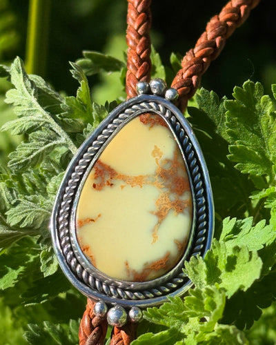 Aloe Variscite Bolo Tie