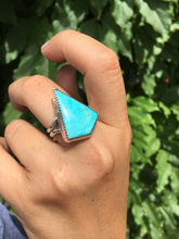 Load image into Gallery viewer, Kingman turquoise kite ring - size 10