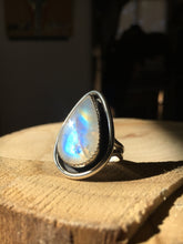 Load image into Gallery viewer, Rainbow moonstone shadowbox ring - size 7.25