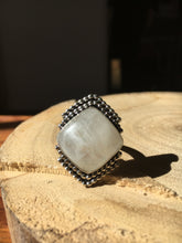 Load image into Gallery viewer, Square moonstone with beaded wire details ring - size 9