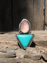 Load image into Gallery viewer, Rose quartz pear and turquoise triangle ring - size 8