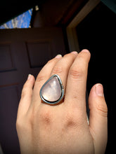 Load image into Gallery viewer, Pear shaped rose quartz ring with notches - size 10