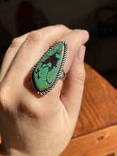 Load image into Gallery viewer, Green and Black Hubei Turquoise Ring with Twist Wire—size 8