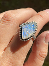 Load image into Gallery viewer, Carved Free-form Moonstone Ring—size 6
