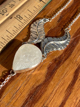 Load image into Gallery viewer, Carved Moonstone with Rose Quartz Statement Lariat