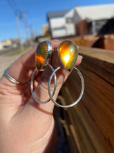 Load image into Gallery viewer, Mini Amber Swing Hoops