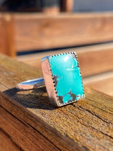 Load image into Gallery viewer, Teal Hubei Turquoise with Black Matrix Ring - size 10