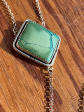 Load image into Gallery viewer, Hubei turquoise with Rose Quartz Lariat Necklace