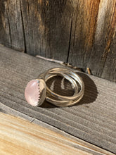 Load image into Gallery viewer, Rose quartz stacker ring set - size 5.5