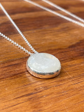 Load image into Gallery viewer, Simple Round Rainbow Moonstone Necklace