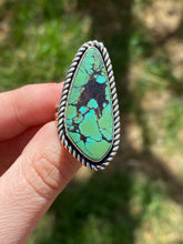 Load image into Gallery viewer, Green and Black Hubei Turquoise Ring with Twist Wire—size 8