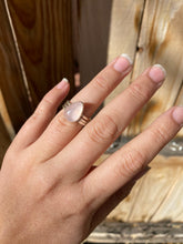 Load image into Gallery viewer, Rose quartz stacker ring set - size 5.5