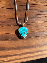 Load image into Gallery viewer, Old Stock Kingman Turquoise Necklace