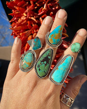 Load image into Gallery viewer, Kingman Turquoise with Gold Matrix Ring - size 6.5